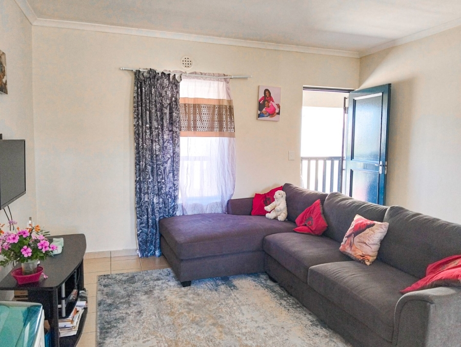 2 Bedroom Property for Sale in Parklands East Western Cape